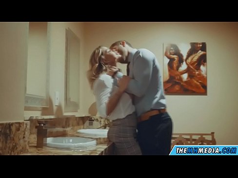 ❤️ Cuando una rubia tetona te seduce en un baño público ❤ Video de porno en es.chengchengsm4.top ❌️❤️❤️❤️❤️❤️❤️❤️